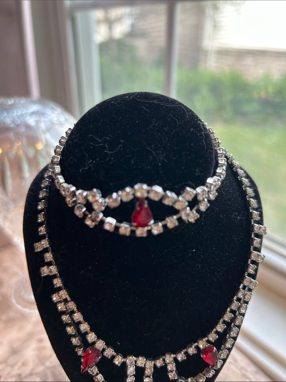 Elegant Vintage Ruby Teardrop Crystal Necklace Set - Red - Picture 4 of 8